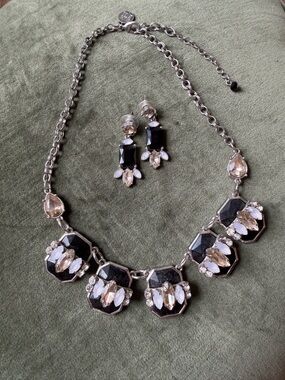 WHBM Stone Statement Necklace + Earrings Set